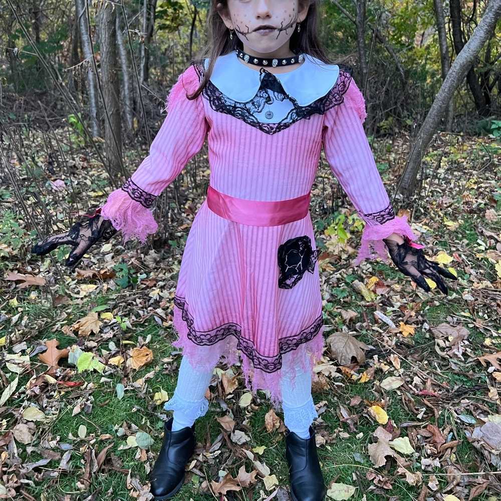 Deadly Dolly costume
